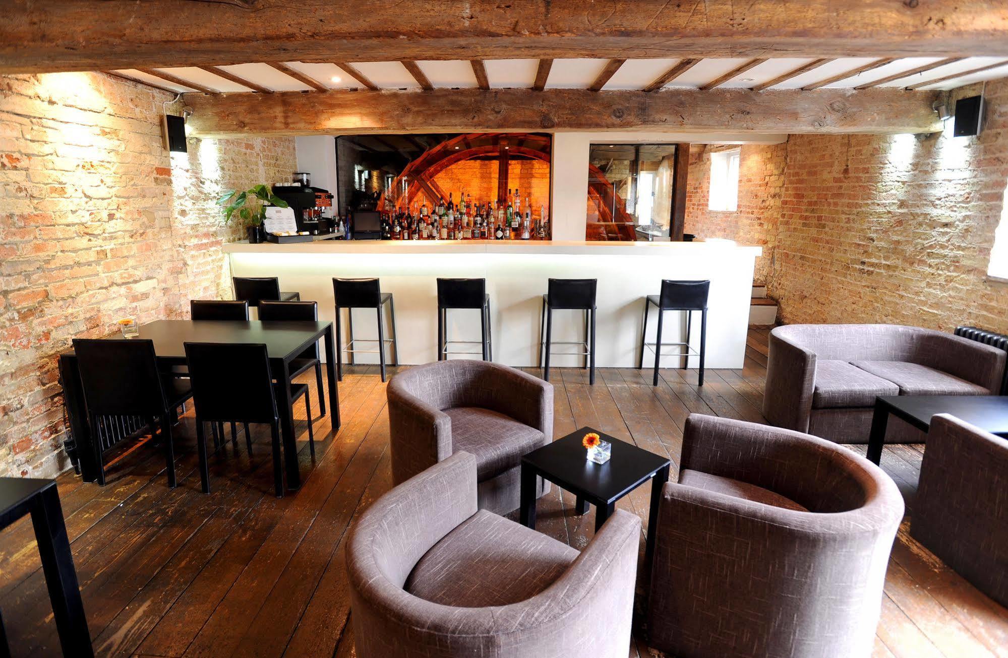 Tuddenham Mill Luxury Hotel Exterior photo The bar at the hotel